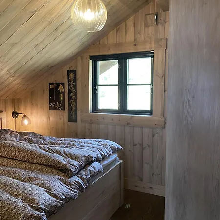 Beautifully Styled Mountain With High Standards, 10 Minutes From Villa