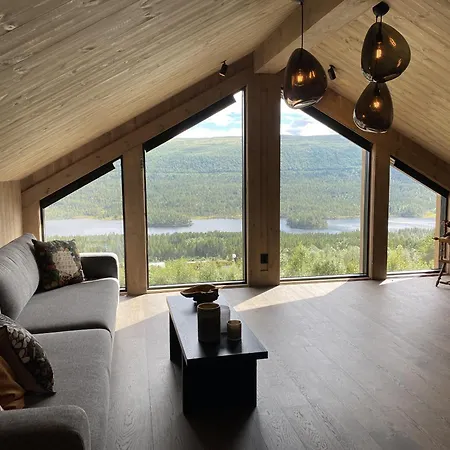 Beautifully Styled Mountain With High Standards, 10 Minutes From Villa *