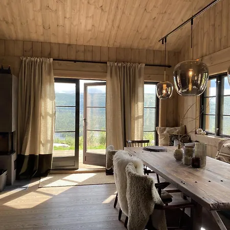 Beautifully Styled Mountain With High Standards, 10 Minutes From * Geilo