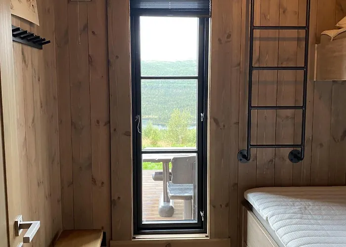 Beautifully Styled Mountain With High Standards, 10 Minutes From