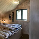 Beautifully Styled Mountain With High Standards, 10 Minutes From Villa
