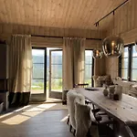 Beautifully Styled Mountain With High Standards, 10 Minutes From * Geilo