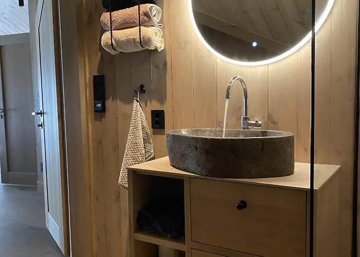 Beautifully Styled Mountain With High Standards, 10 Minutes From Geilo