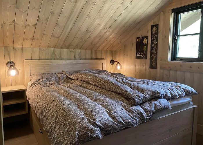 Villa Beautifully Styled Mountain With High Standards, 10 Minutes From